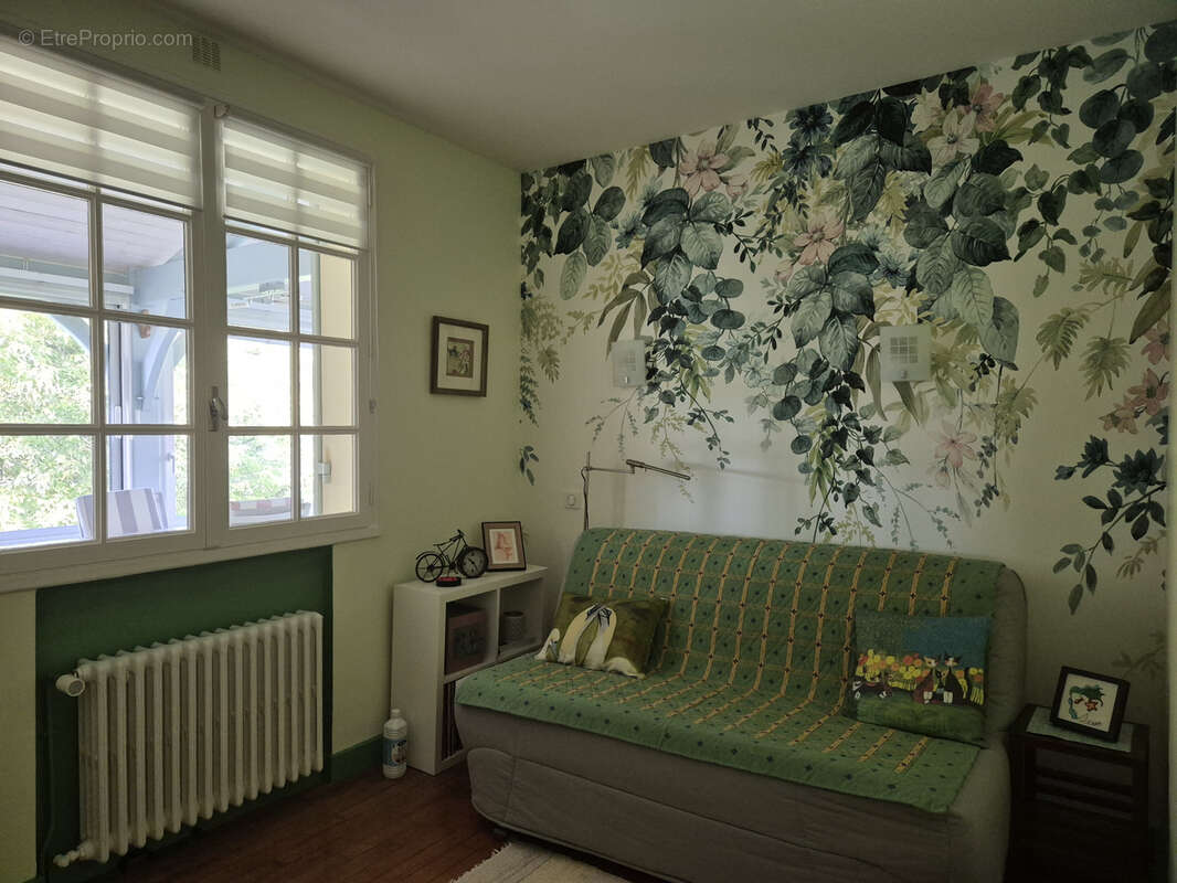 Dordogne, Périgueux, Montagrier, Maison de plain pied 205 m2, 4 chambres, terrain arboré clos, piscine sel - photo 11