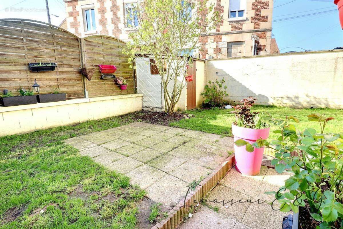 Maison à BREUIL-LE-VERT