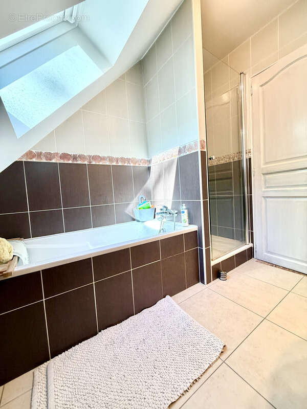 Maison à BURES-SUR-YVETTE