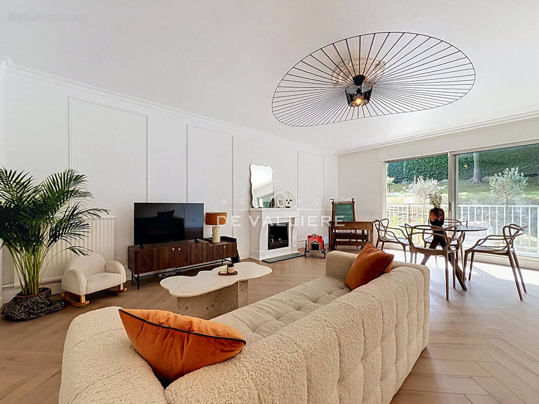 Appartement à NANTERRE