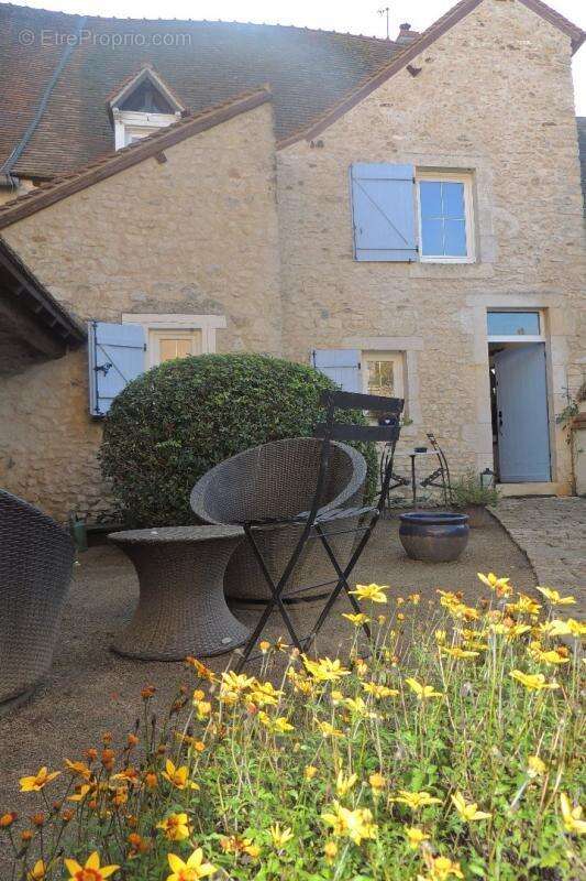 Maison à SAINT-MARCEL