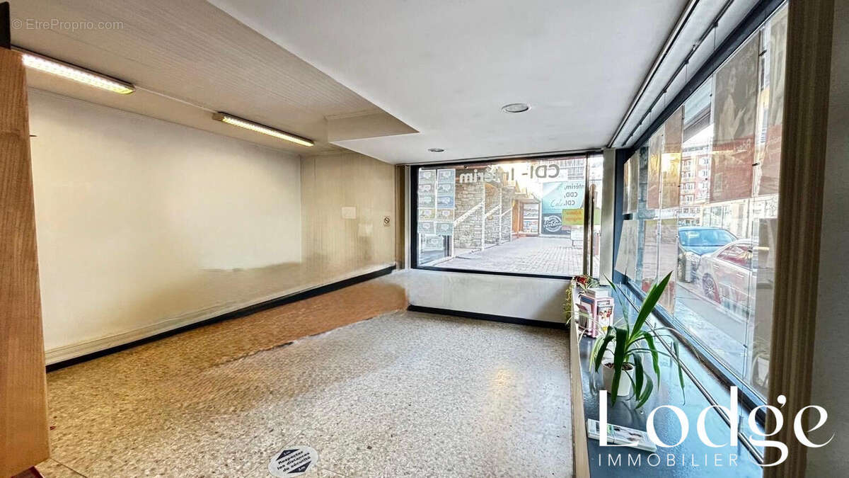 Commerce à BRIANCON