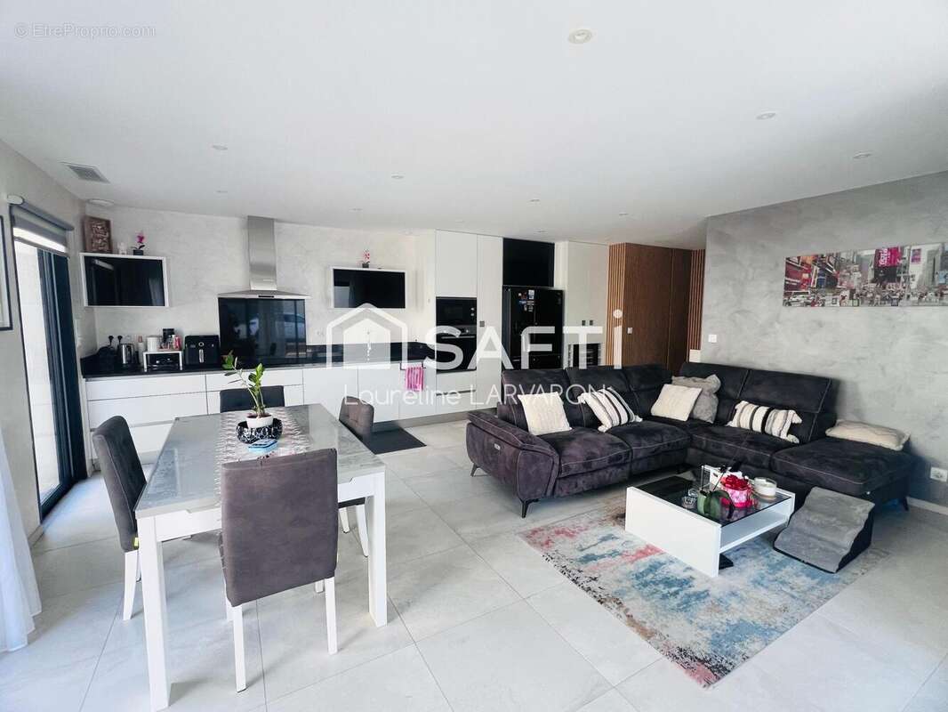 Photo 4 - Maison à REVENTIN-VAUGRIS