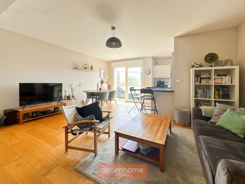 Appartement à VEZIN-LE-COQUET