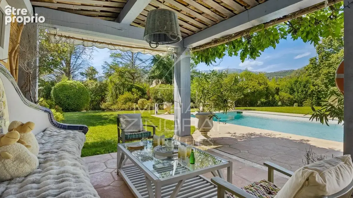 Villa provençale dans un domaine sécurisé - photo 3