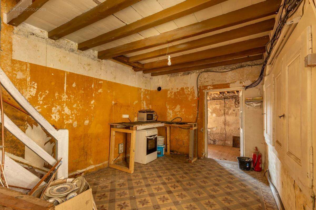 Maison à VAUX-EN-BEAUJOLAIS