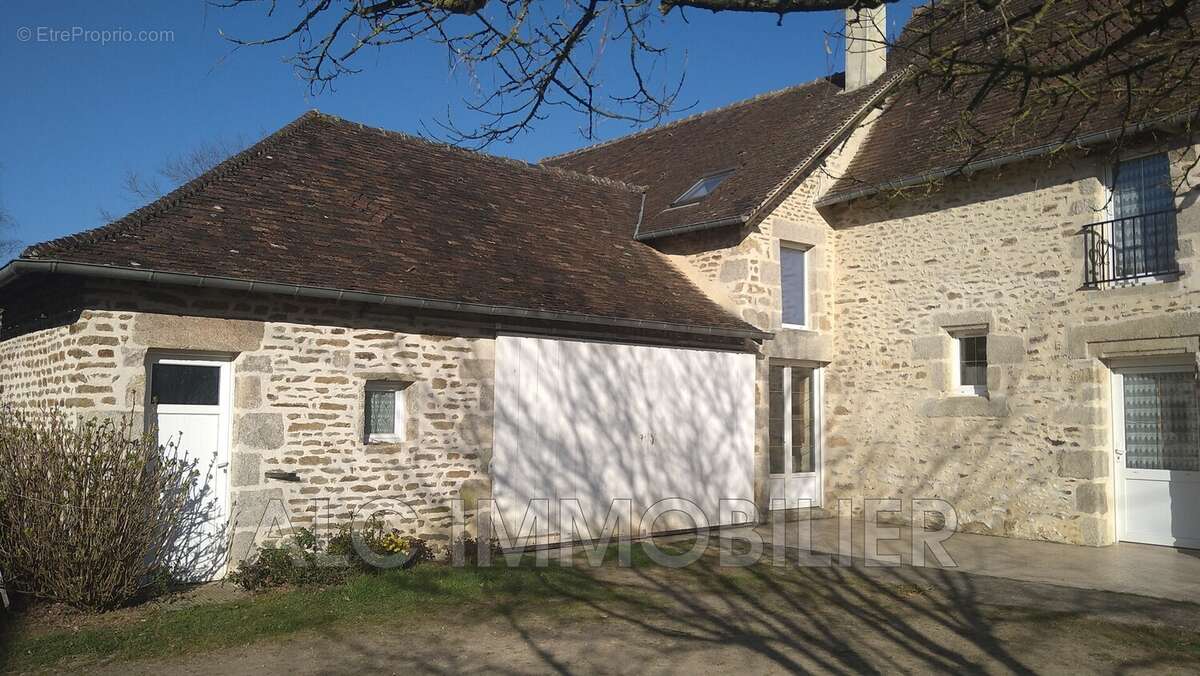 Maison à SAINT-DENIS-SUR-SARTHON