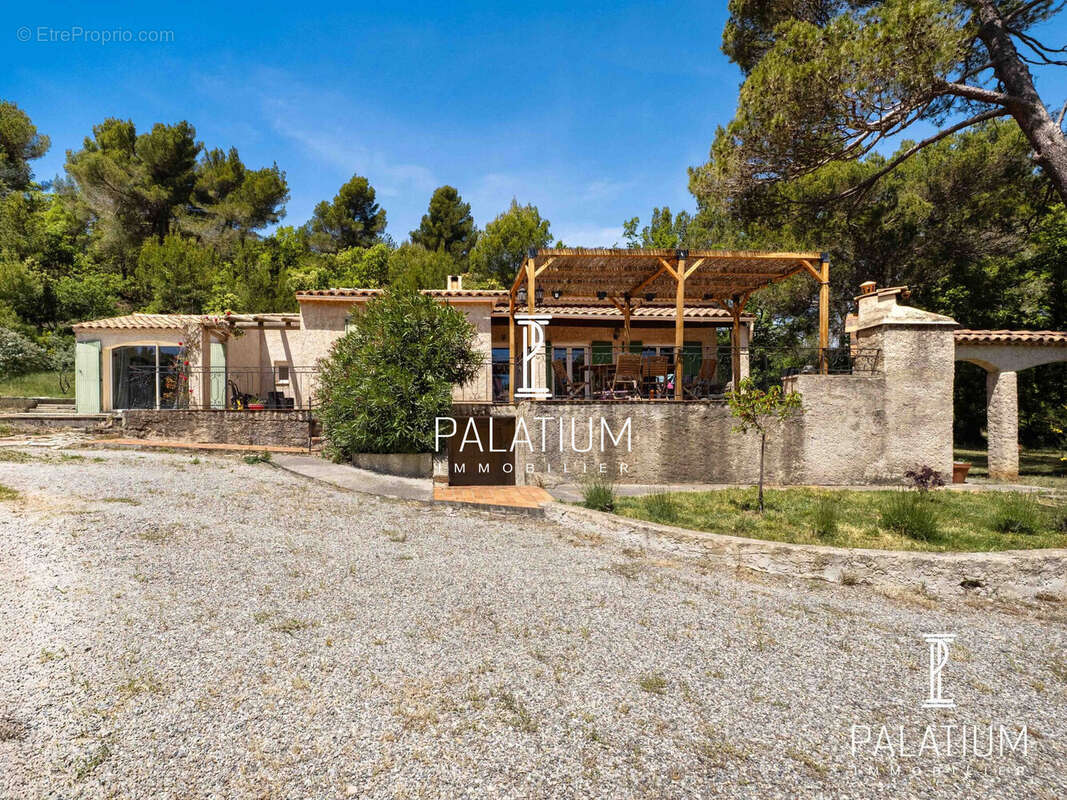 Maison à PIERREVERT