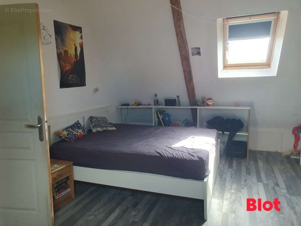 Maison à SAINT-MARC-LE-BLANC