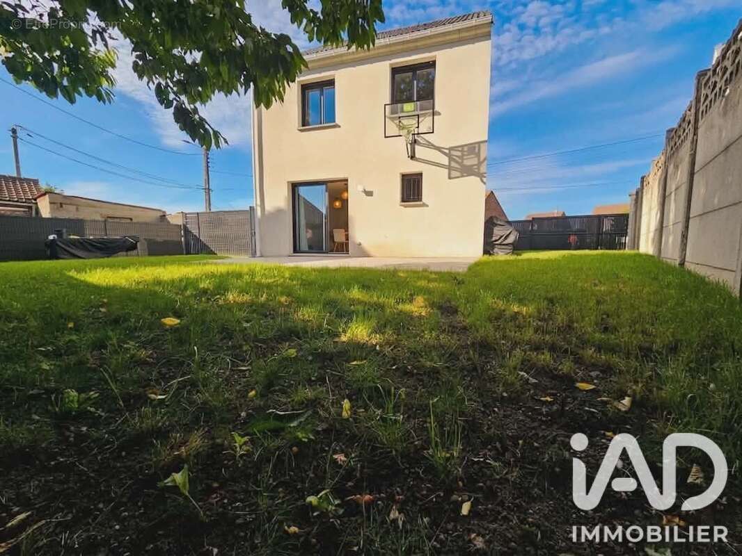 Photo 8 - Maison à ILLIES