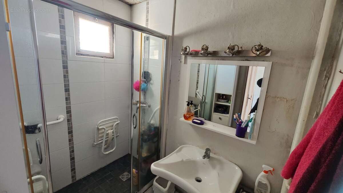 SDE - Appartement à NIMES