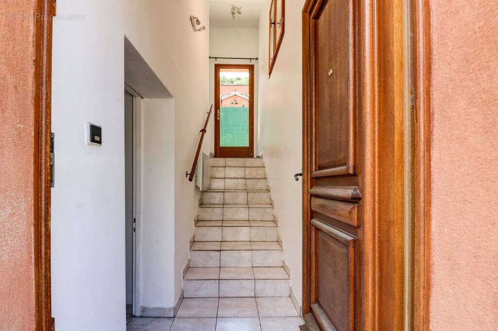 Maison à THEOULE-SUR-MER