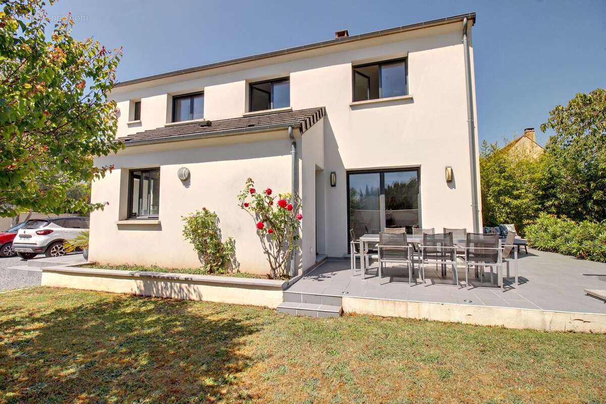 Maison à CONFLANS-SAINTE-HONORINE