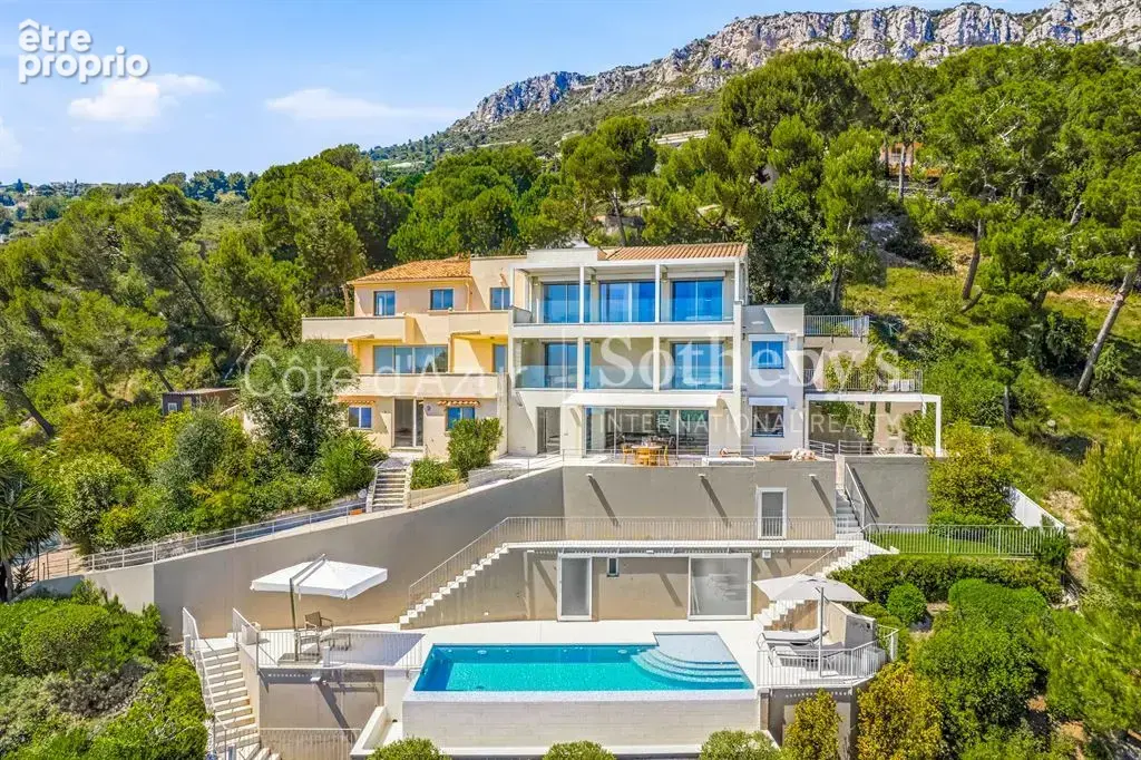 Proche Monaco, propriété avec deux villas, projet de 430 m², piscine, vue mer et garage - photo 18