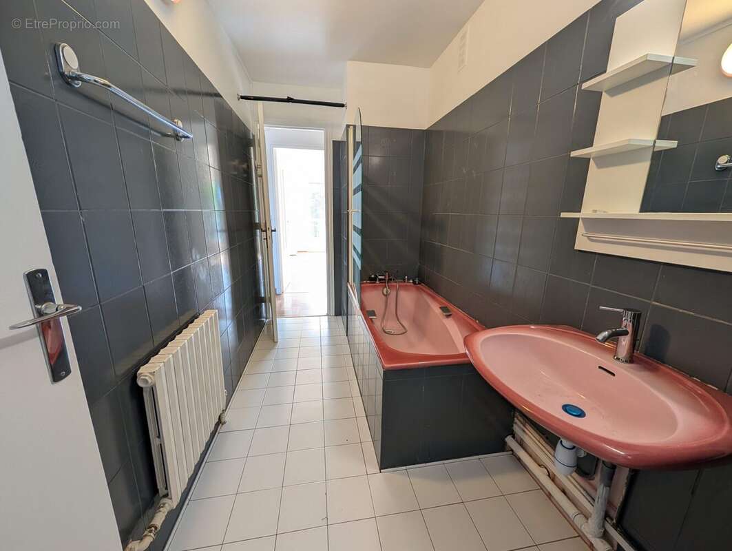 Appartement à VILLEPREUX
