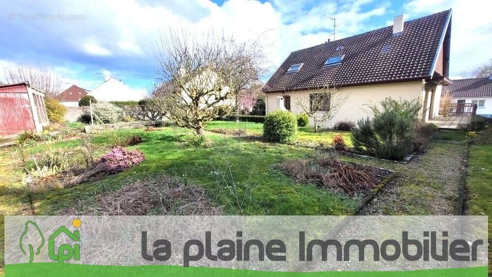 Maison à CORMELLES-LE-ROYAL