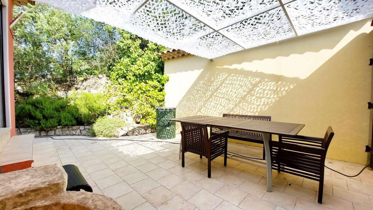 Maison à SAINT-THOME