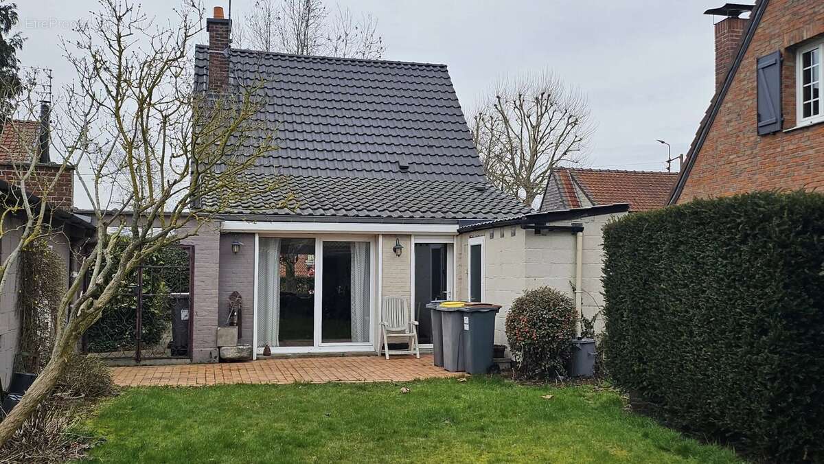 Maison à NEUVILLE-EN-FERRAIN