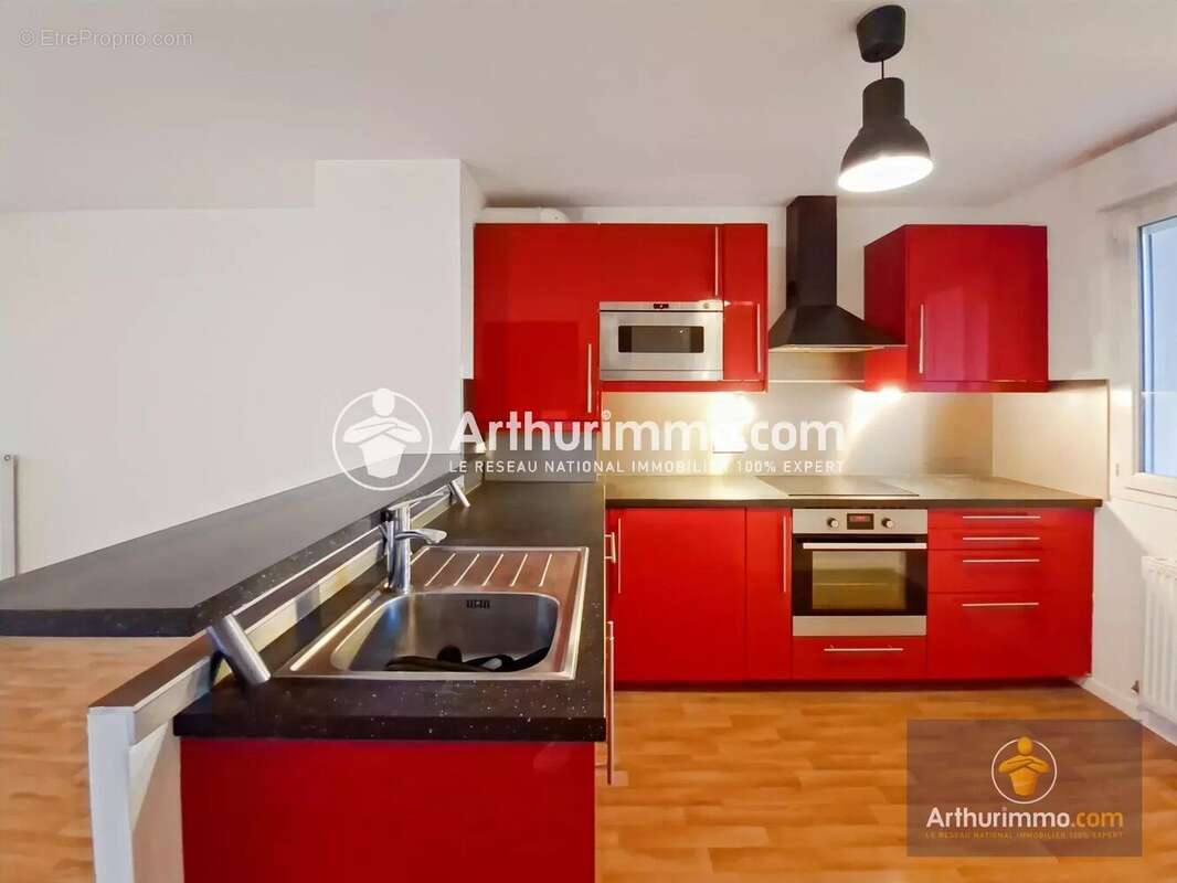 Appartement à SAINT-PIERRE-DU-PERRAY