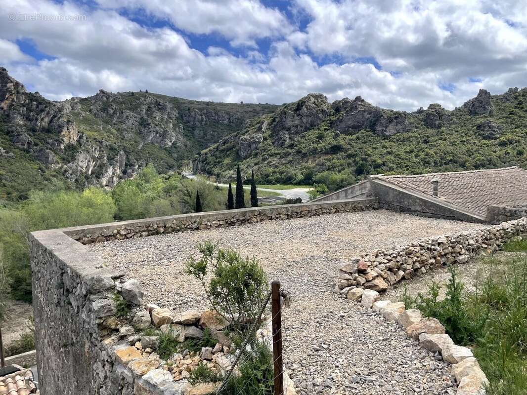 Maison à VILLESEQUE-DES-CORBIERES