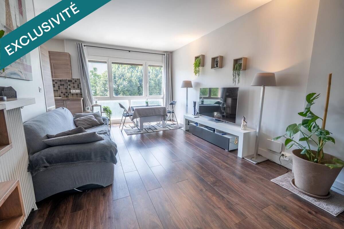 Photo 1 - Appartement à THIAIS