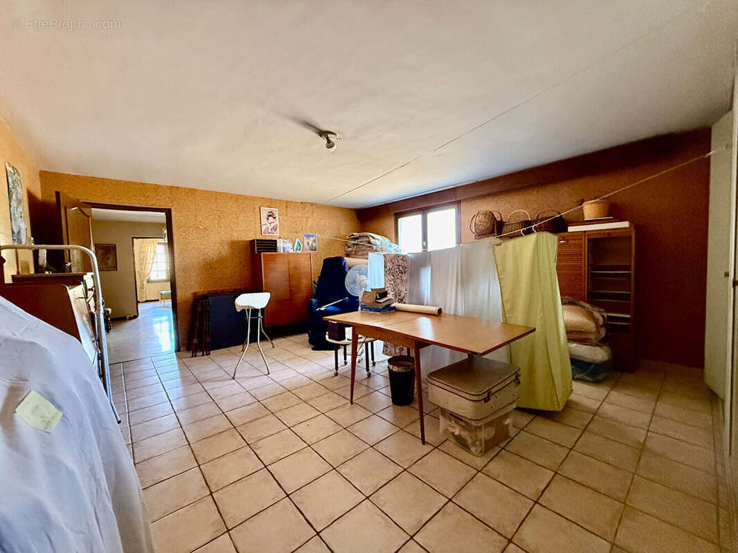 Maison Bagnols Sur Ceze - 9 pièces - 264 m² - photo 13