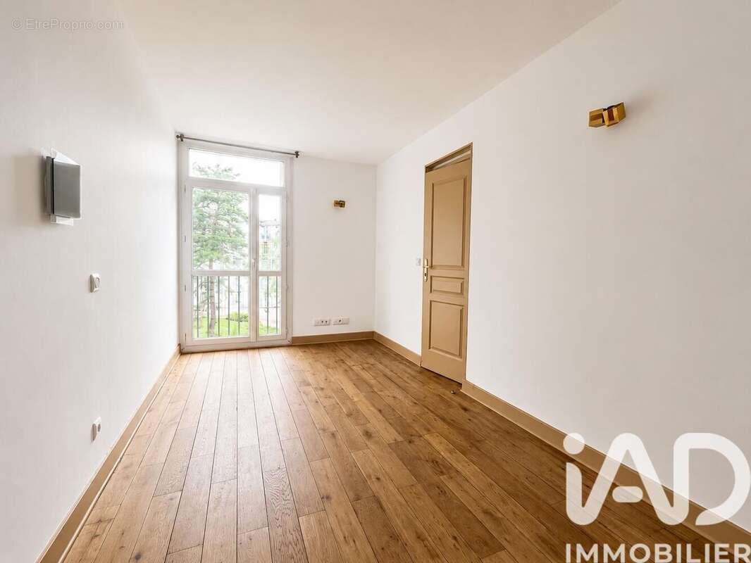 Photo 4 - Appartement à RIS-ORANGIS