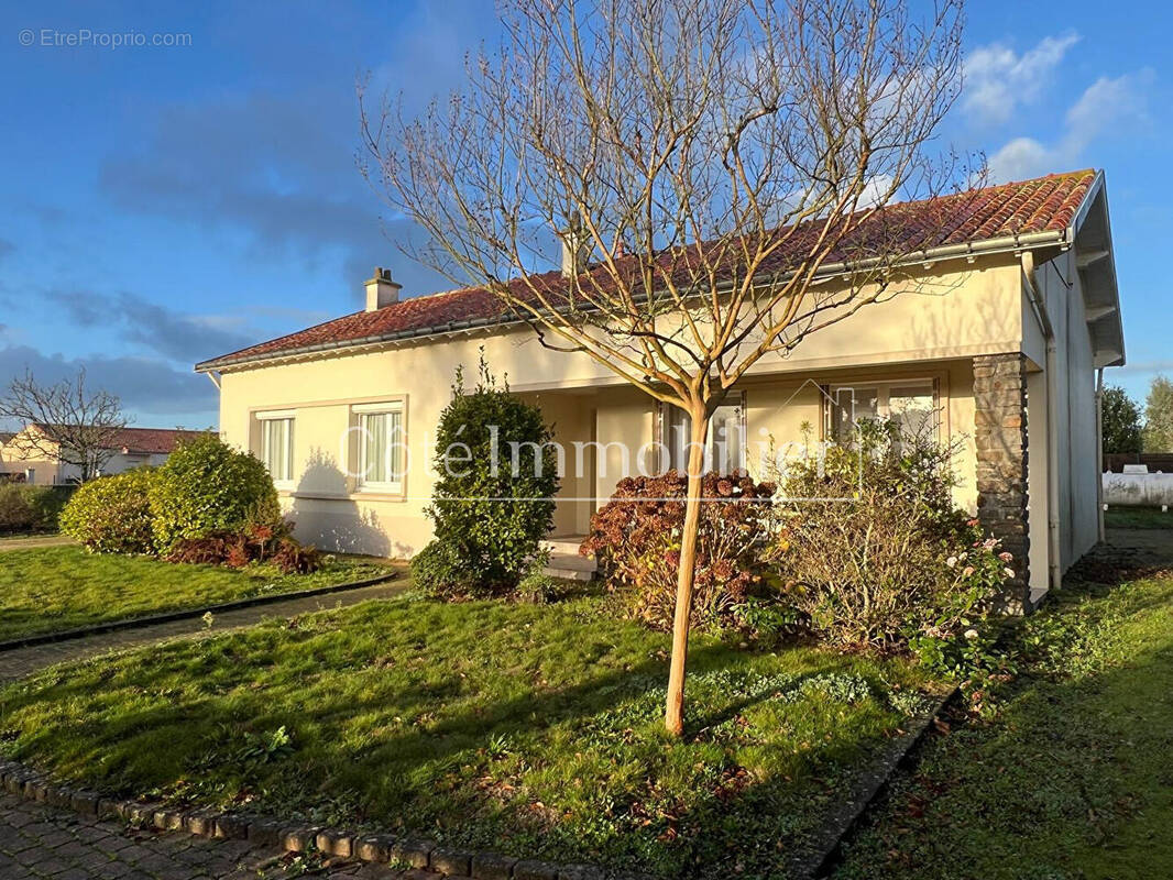 Maison à CHAUVE
