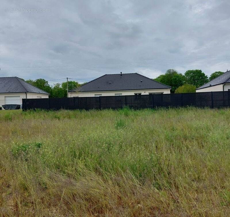 Terrain à TROYES