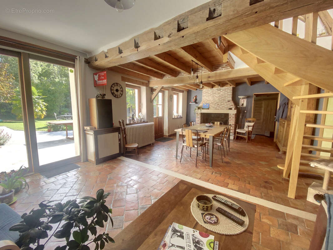 Maison à LAILLY-EN-VAL