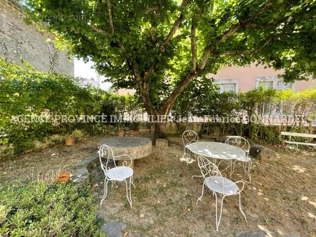 Maison à ROCHEBRUNE