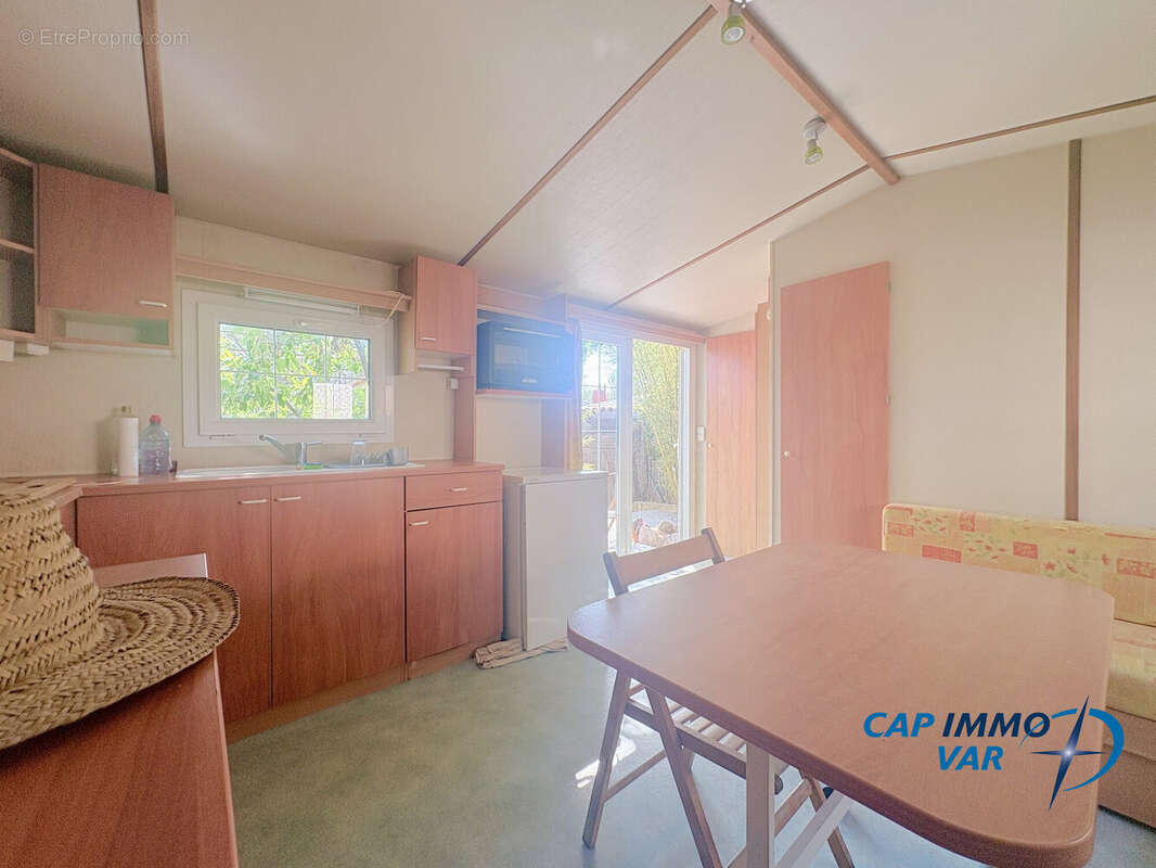 Maison 26 m² à Le Castellet  - photo 5