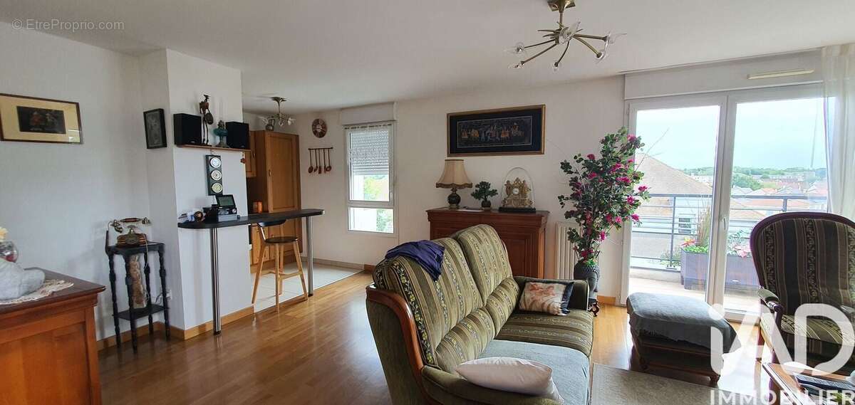 Photo 3 - Appartement à ELANCOURT