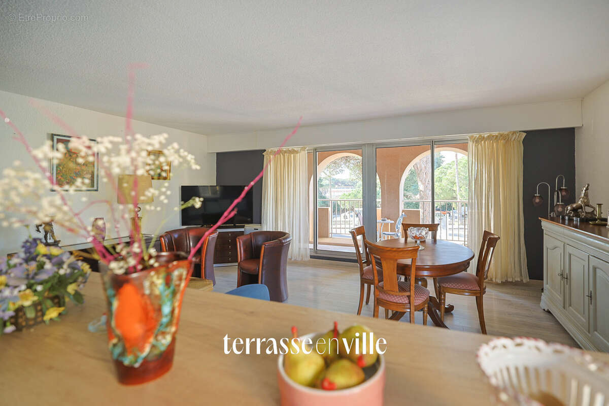Appartement à HYERES