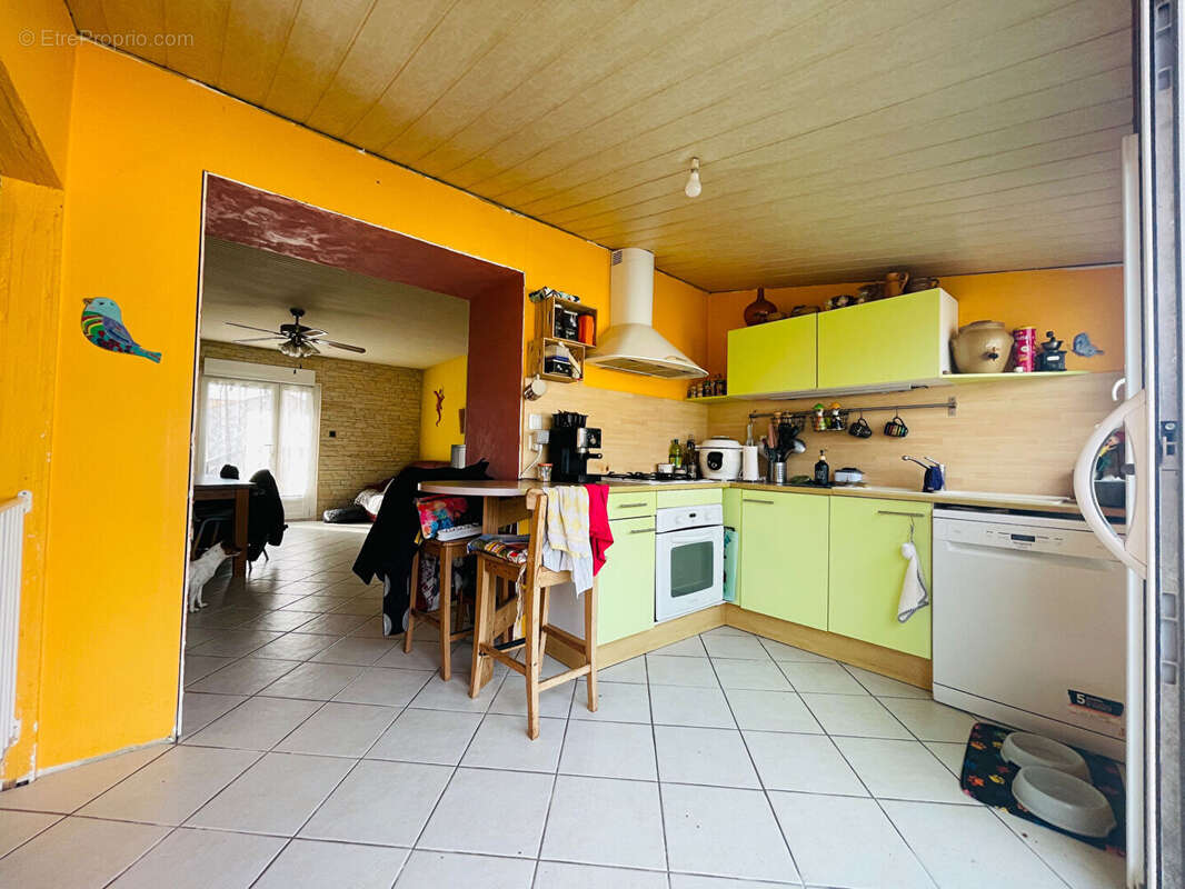 Maison à SAINT-MAIXENT-SUR-VIE