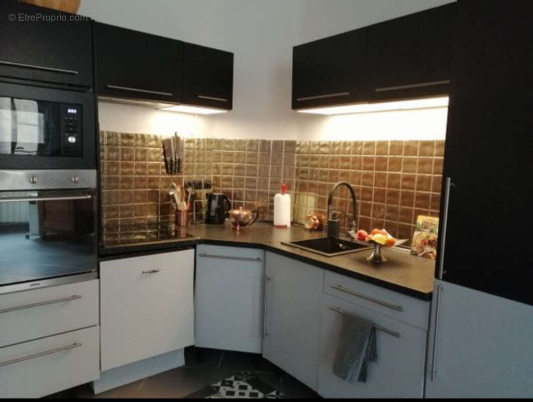 Appartement à MARSEILLE-2E