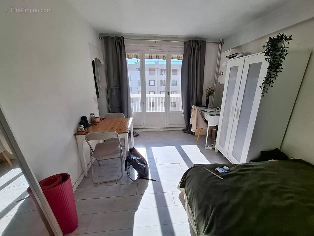 Appartement à CACHAN
