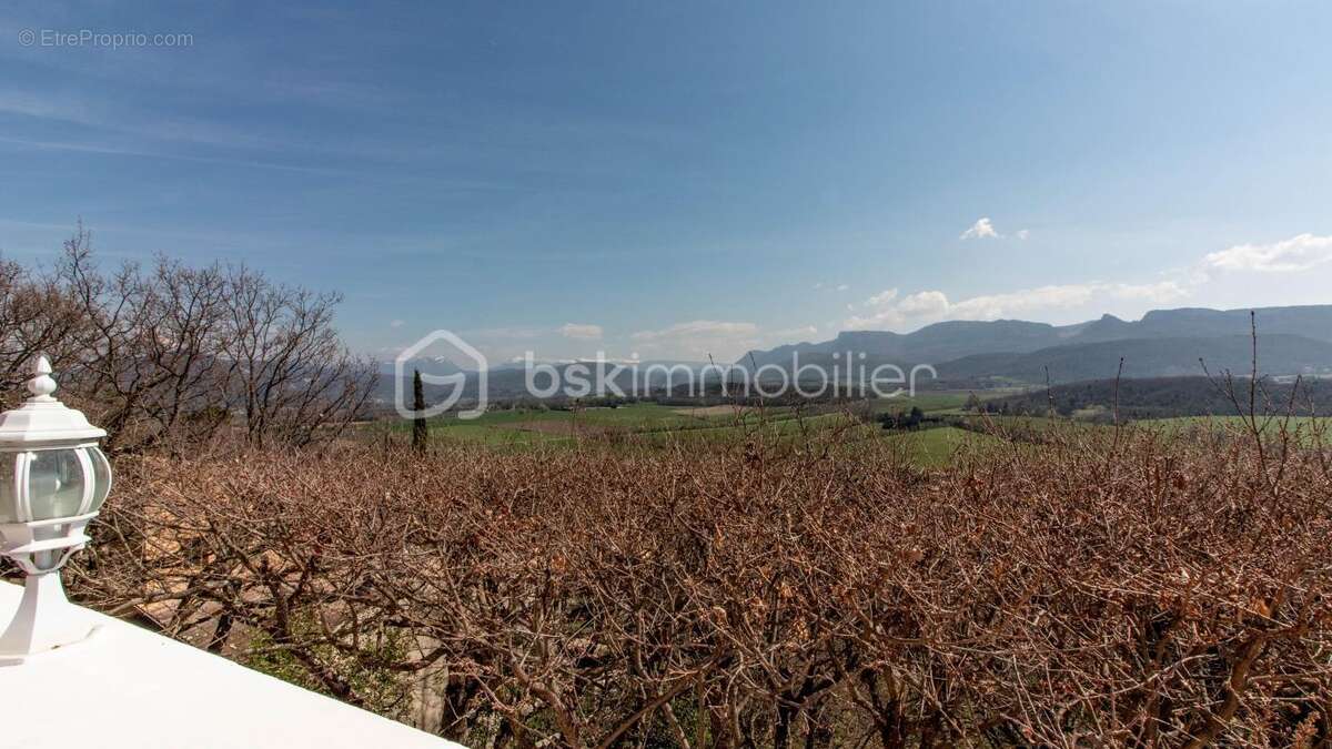 Maison à MONTELIMAR