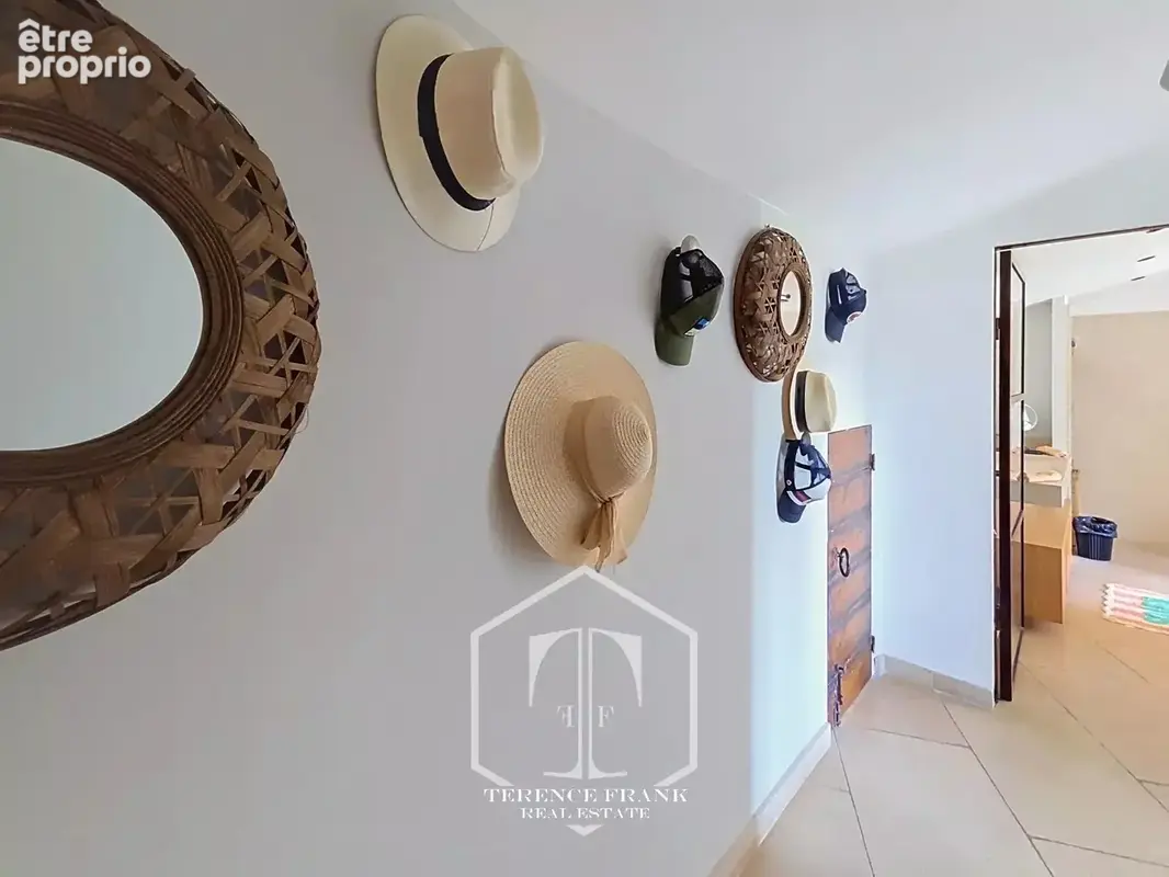 Villa de caractère – Plus de 240 m² – 5 chambres – Piscine – Jardin - photo 35