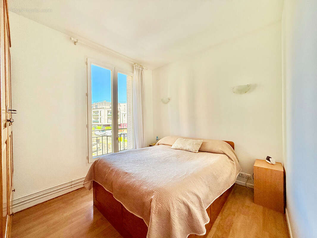 Appartement à IVRY-SUR-SEINE