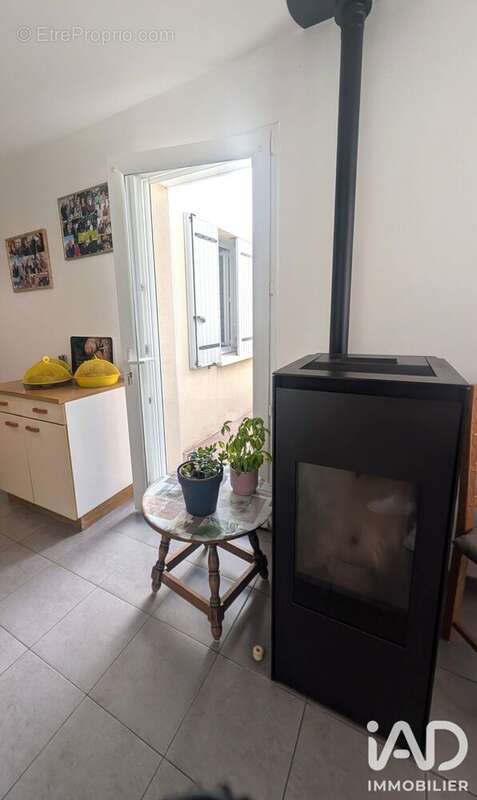 Maison 82 m² à Saint-Xandre  - photo 4