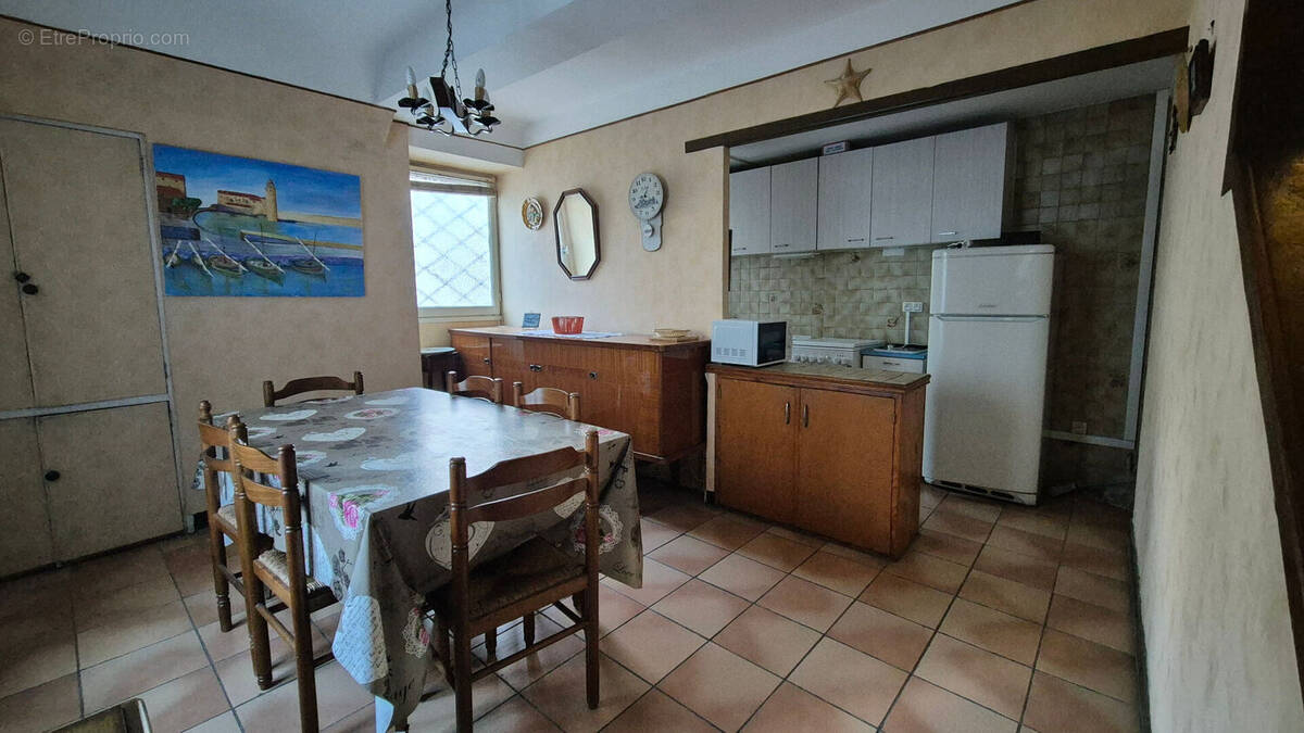 Maison à SAINT-GENIS-DES-FONTAINES