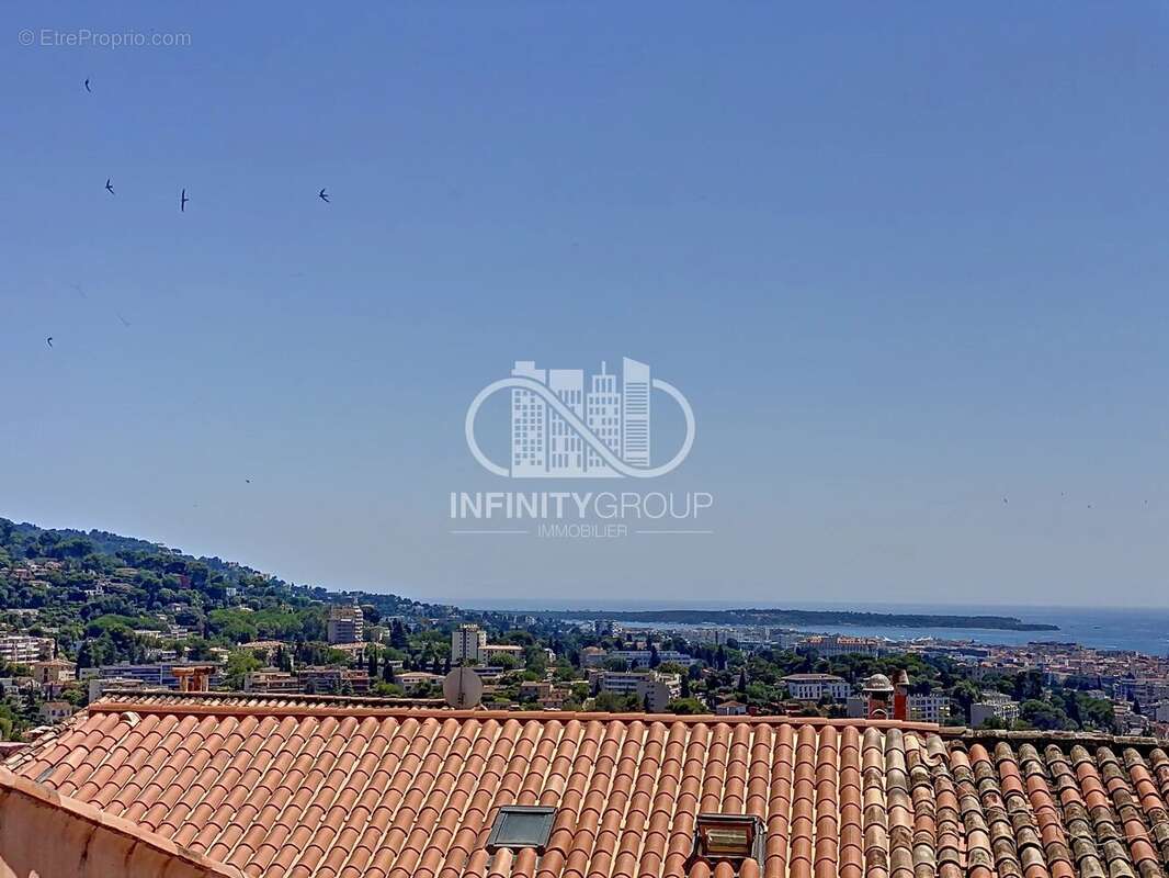Appartement à LE CANNET