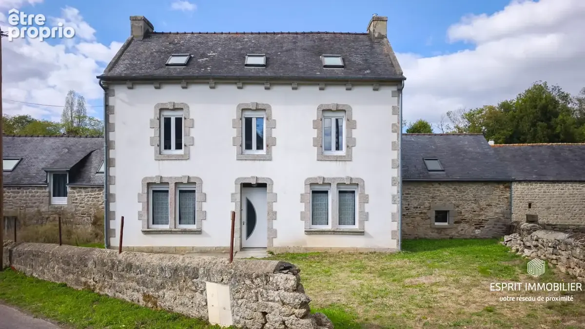 Trégunc - Maison en pierre à rénover avec dépendance - photo 1