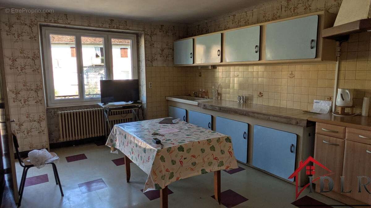 Maison avec dépendances - photo 9