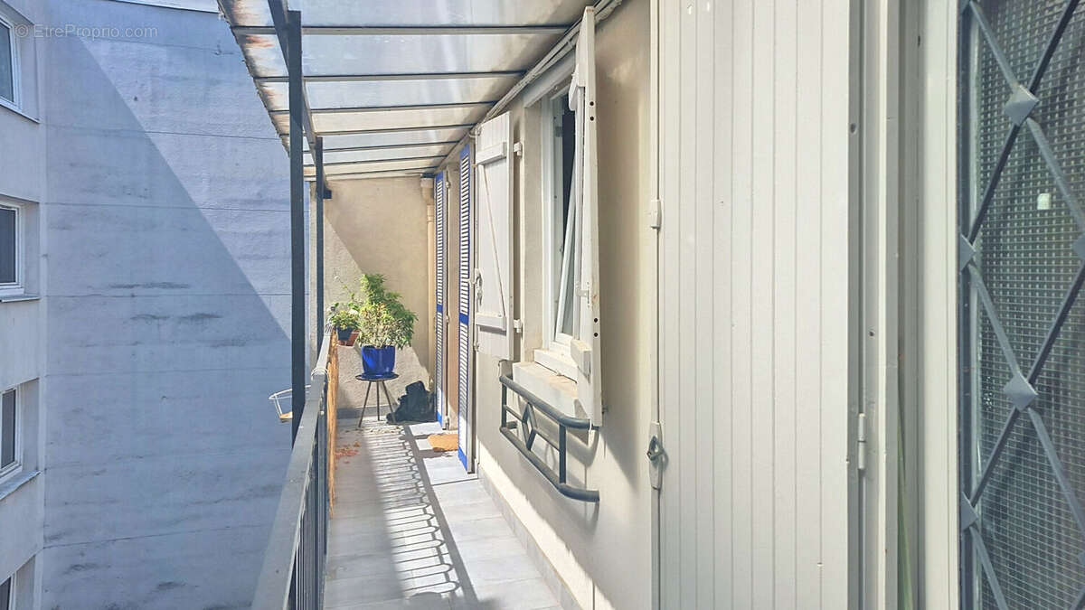Appartement à PARIS-20E