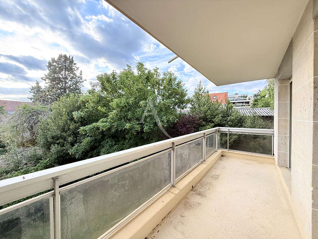 Appartement à LE PERREUX-SUR-MARNE