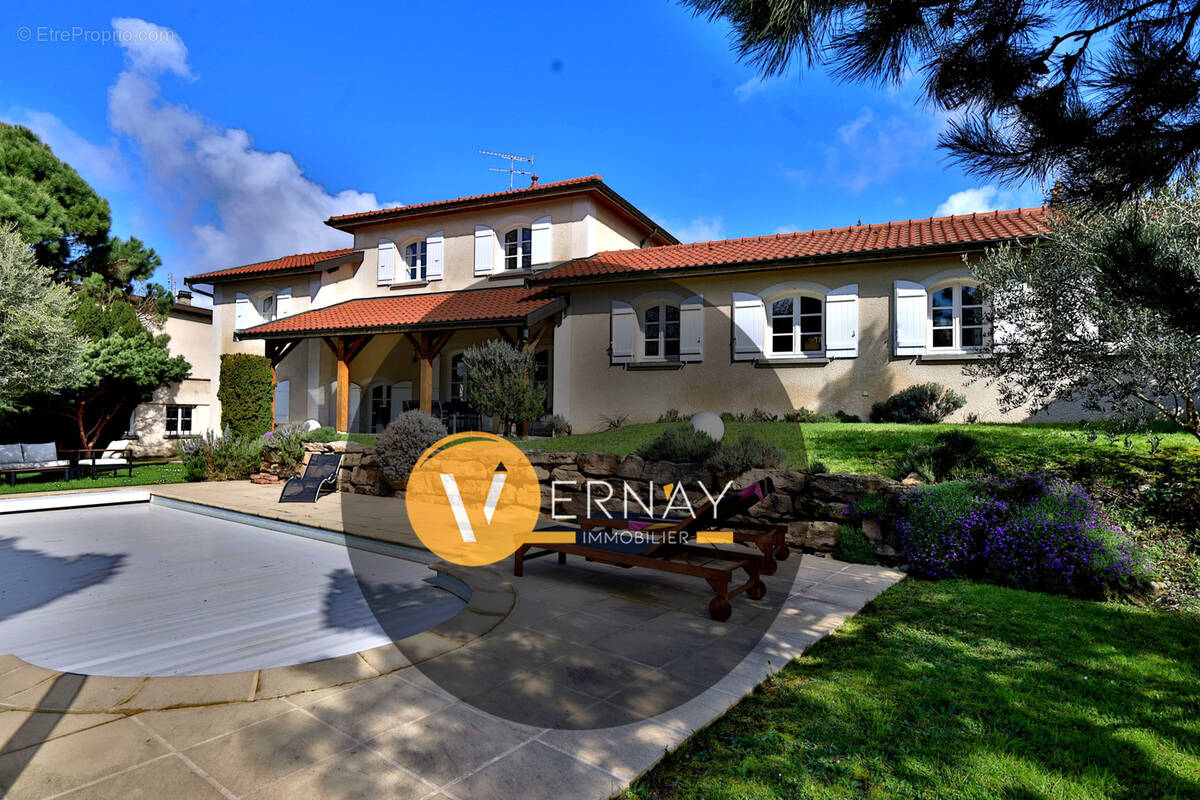 Maison à SAINT-GEORGES-D'ESPERANCHE