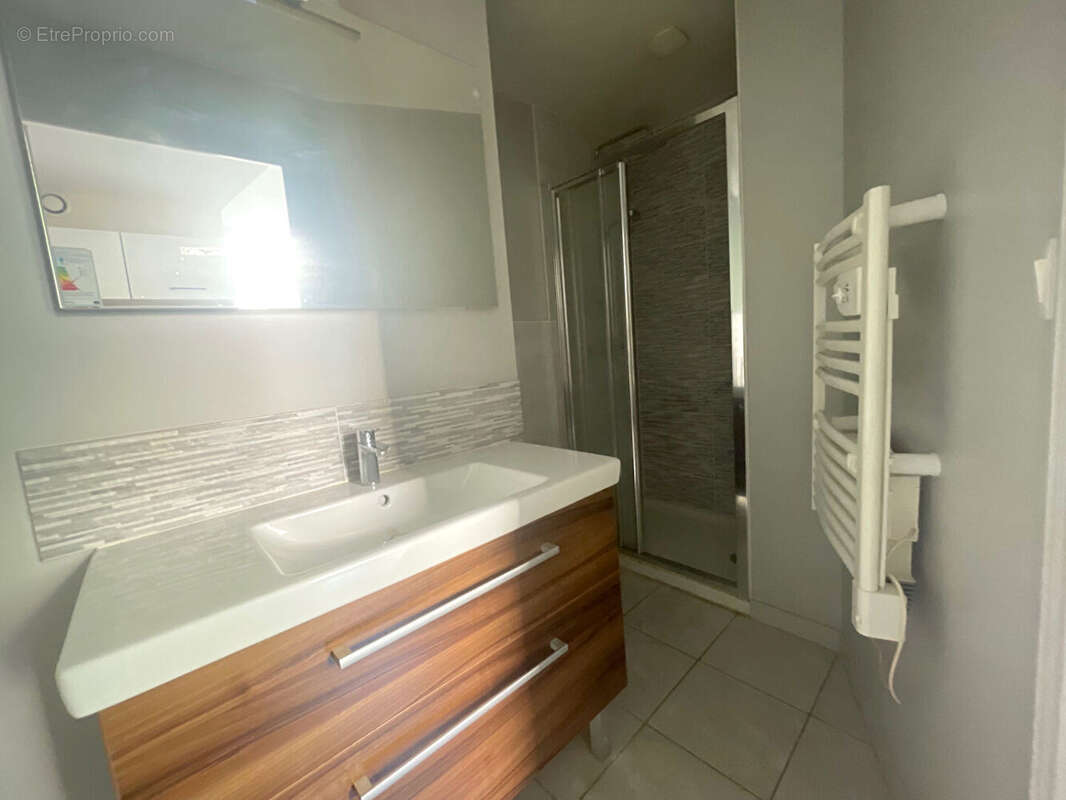 Appartement à SAINTE-SAVINE