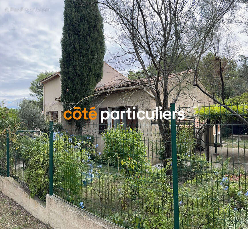 Maison à VILLEMOUSTAUSSOU